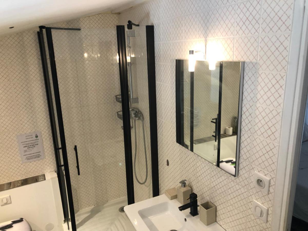 Les Couleurs De Les Bains Apartamento